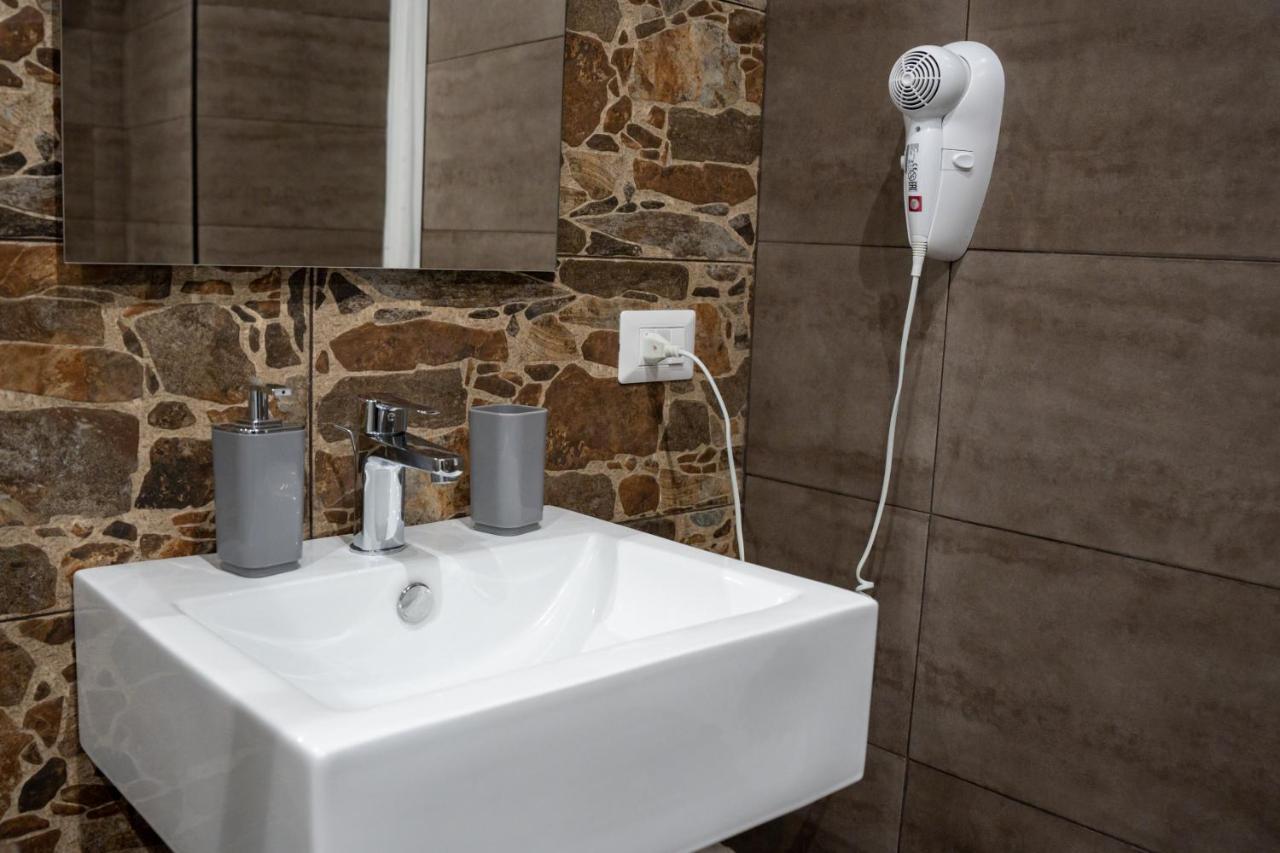 B&B Santa Lucy L.A.M. Napoli Ngoại thất bức ảnh